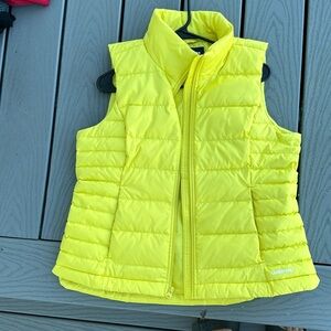 Lands end vest, NWOT, size medium
